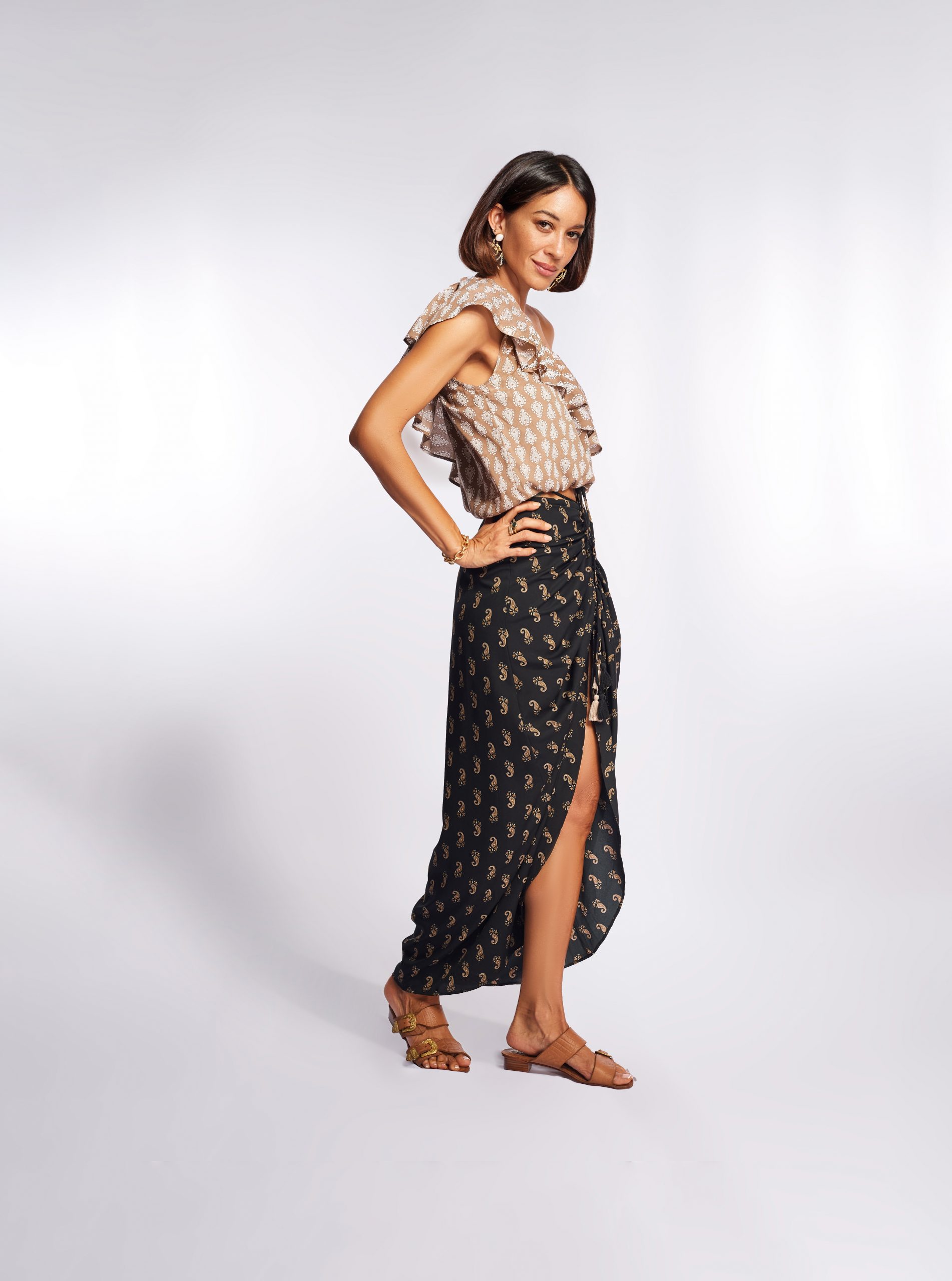Simone Irani – Luna, Peplum Top_ Coffee(1)